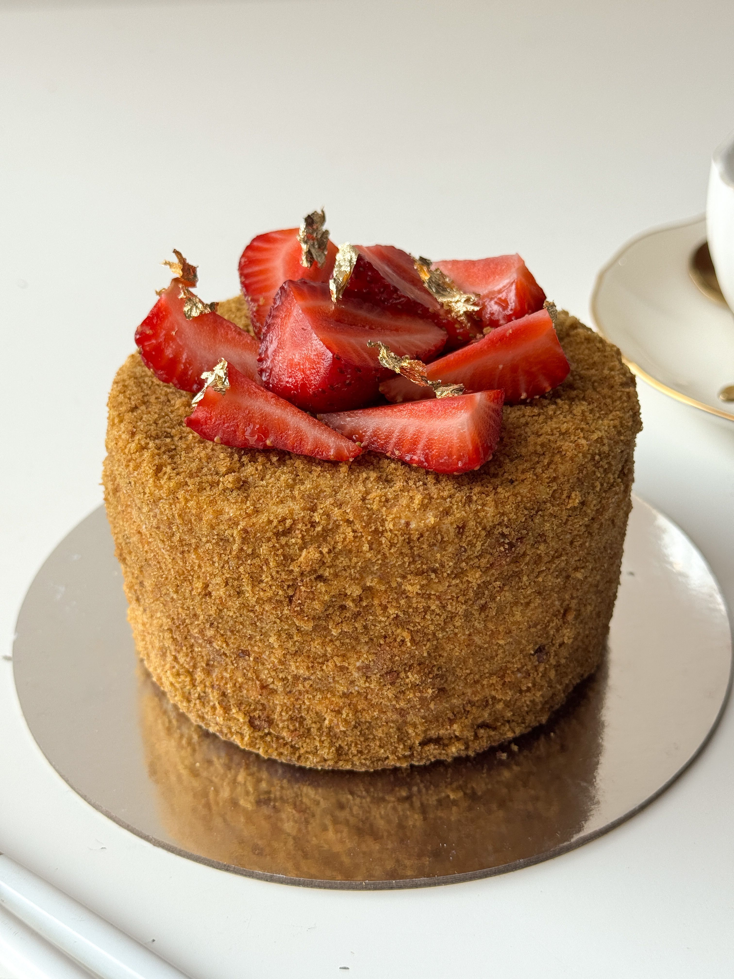 ПП Бенто-торт S с клубникой