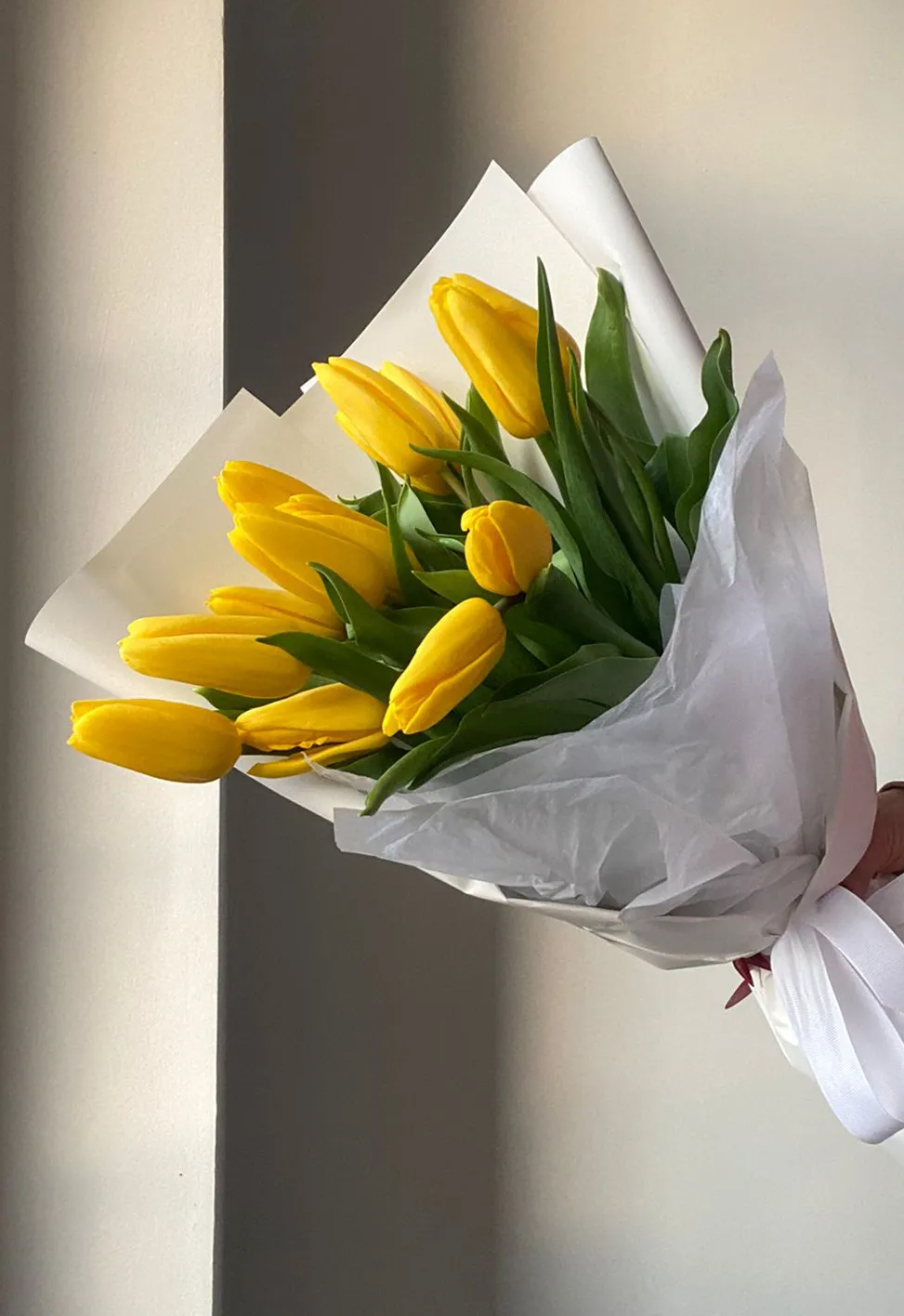 Букет из 11 желтых тюльпанов