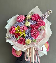 Композиция "Рапсодия" с гортензией, розой, гвоздикой, орхидеей и дельфиниумом