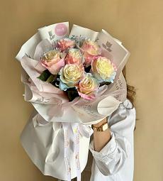 7 градиентных роз в оформлении