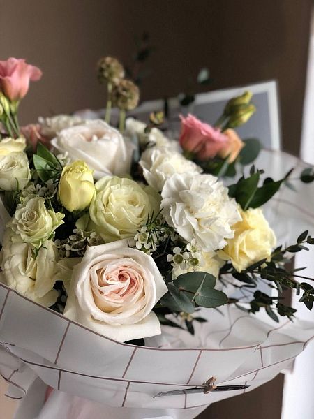 SPRING 4.0 букет из роз и гвоздик 2