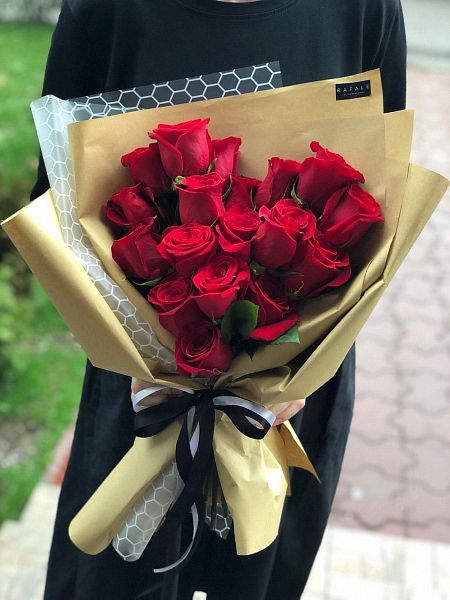 Голландские розы в форме сердца 3