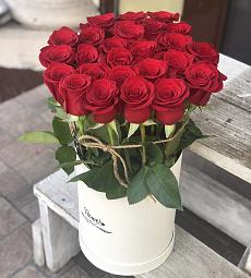 25 высоких голландских роз в коробку