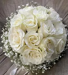 Букет невесты "Tender love" из роз и гипсофил
