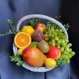 Подарочная корзина №5 с фруктами